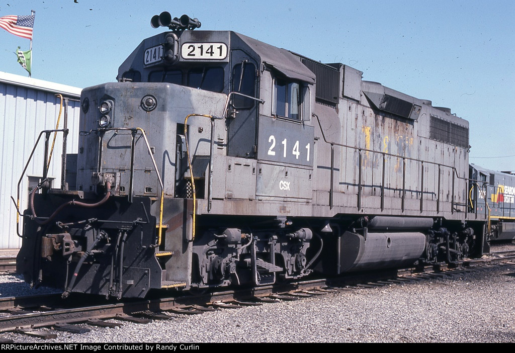 CSX 2141 at Riverdale